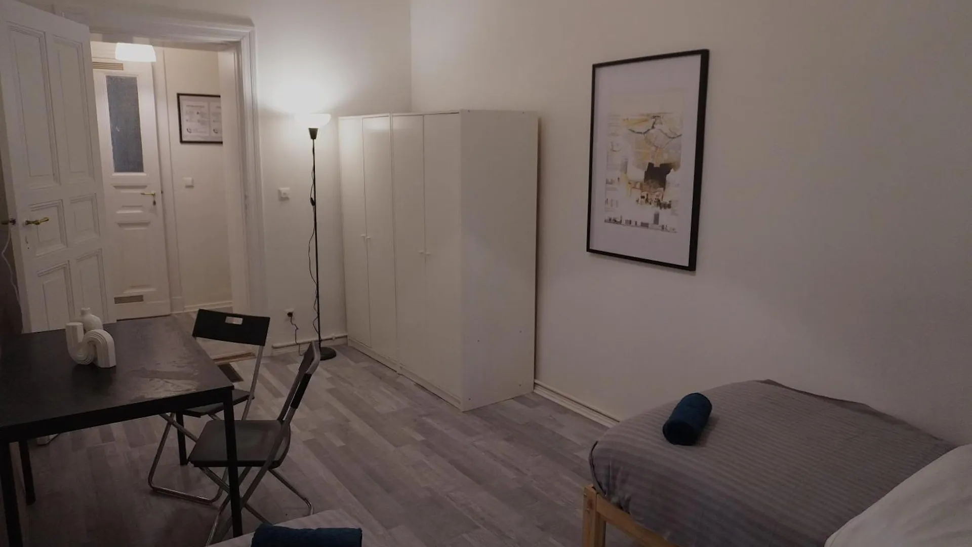 Modernes Zuhause Im Zentrum Von Schoeneberg Berlin 0*,